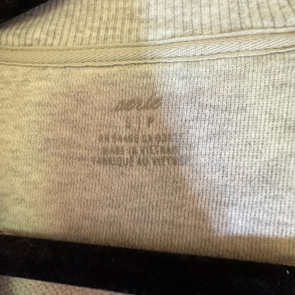 Aerie Sweatshirt Womens Small Gray Camo Oversized Slouchy Side Slits Crewneck - Picture 4 of 9